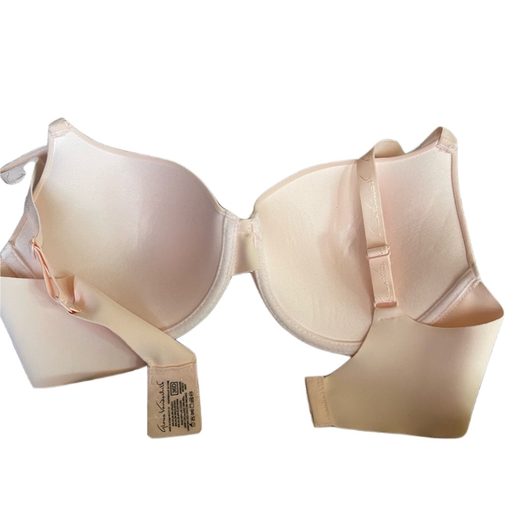 Gloria Vanderbilt bra